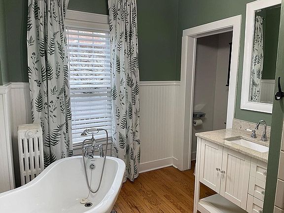 3rd image of 132 Hawley St
