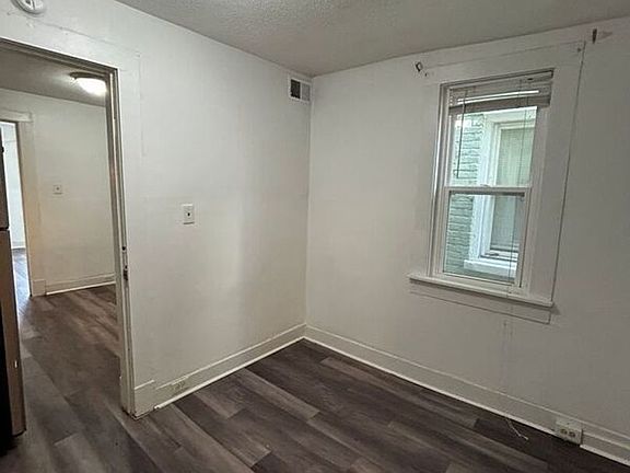 4th image of 3302 Th St