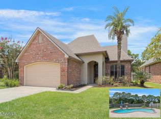 120 Cedar Hills Dr, Youngsville, LA 70592
