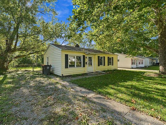 3rd image of 4926 S Camden Dr