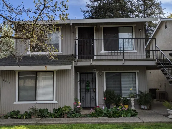 1694 Conestoga Dr APT A, Merced, CA 95348