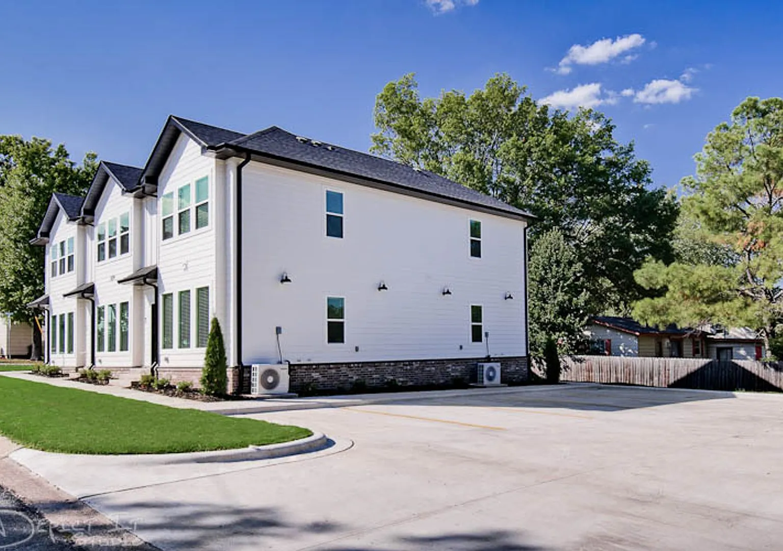 Mountain Home - Newer Construction 1 Bedroom 1 Bath — Photo 3