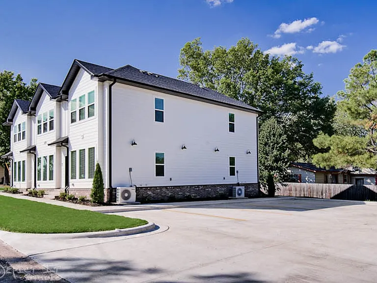 Mountain Home - New Construction 1 Bedroom 1 Bath — Photo 3