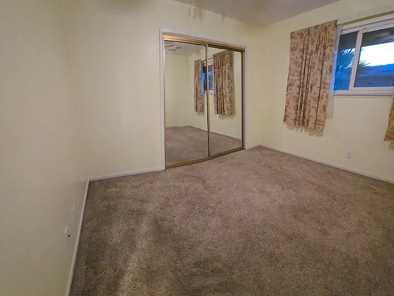 5170 E Huntington Ave — Photo 43