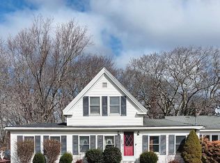 67 Huddle Rd, New Harbor, ME 04554