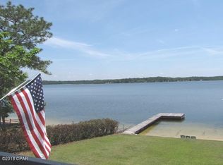 338 Lakepoint Rd, Alford, FL 32420