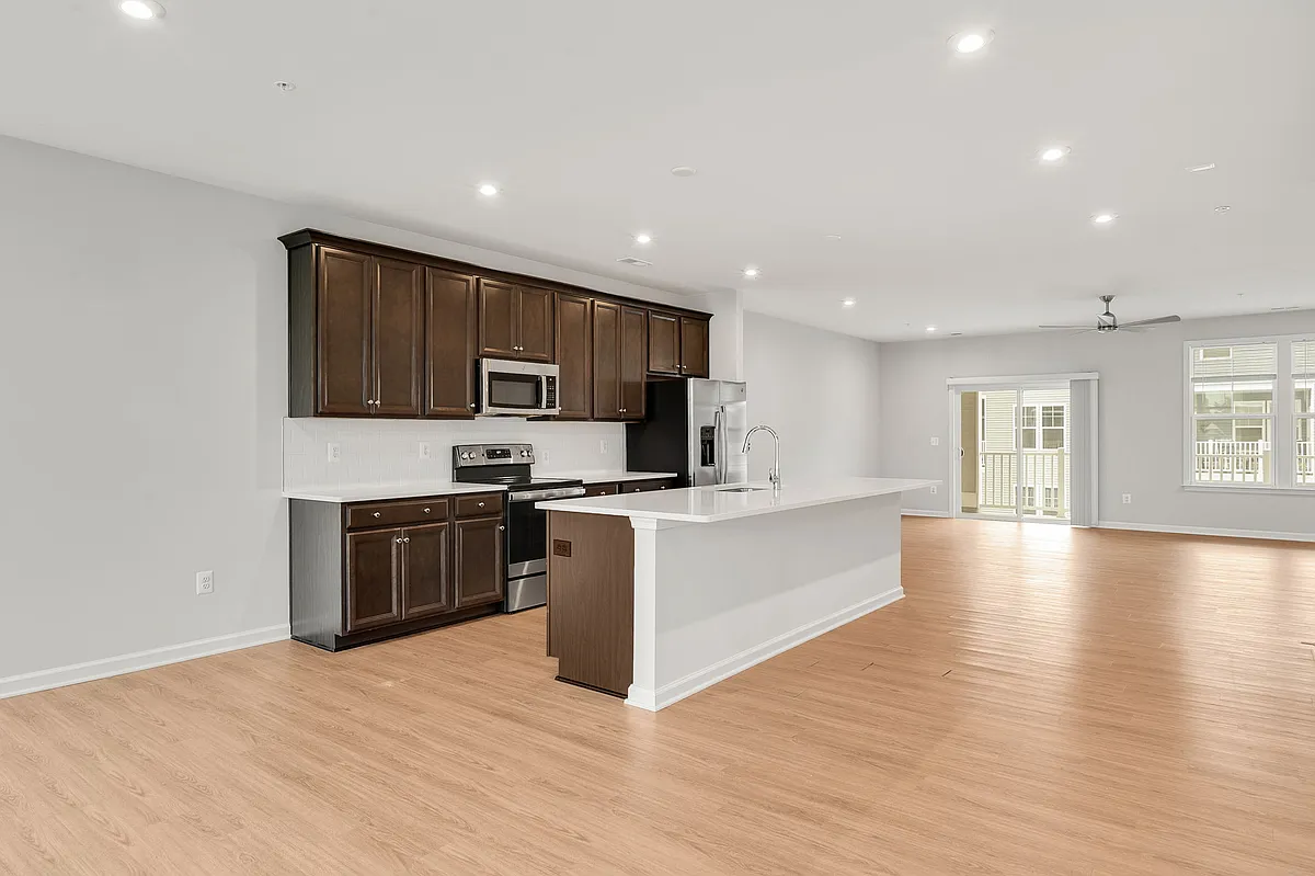 Building Photo - 9229 Magellan Pkwy #B