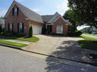 932 Nesting Wood Cir W, Cordova, TN 38018