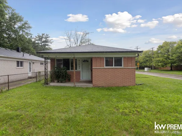 21053 Saint Francis St, Farmington Hills, MI 48336