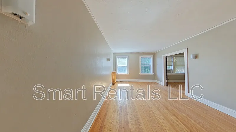 Studio, 1.0 bath, 600 sqft, $699 — Photo 2