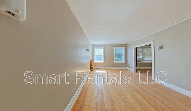 5618 S Grand Blvd #1 — Photo 2