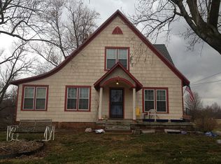 711 Main St, Pleasureville, KY 40057