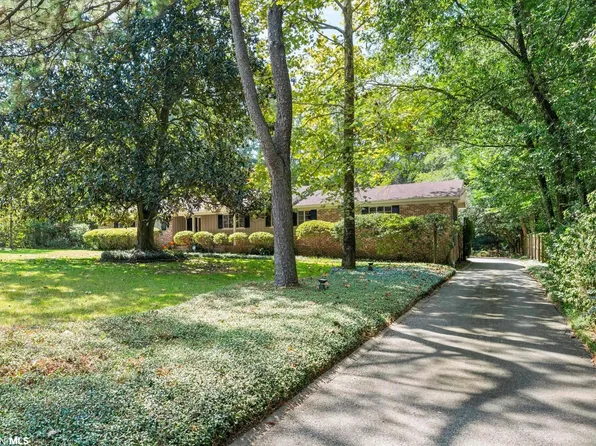 270 Jackson Dr, Mobile, AL 36609