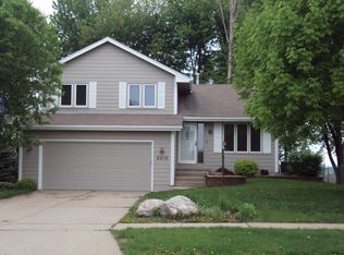 2215 Merle Huff Ave, Norwalk, IA 50211