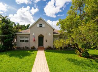 6290 Miller Dr, South Miami, FL 33155
