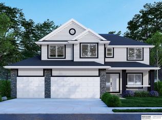 7856 Von St, Papillion, NE 68046