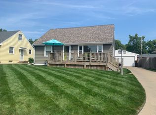 1802 9th Ave SW, Cedar Rapids, IA 52404