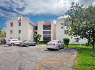 602 NW 13th St APT 18, Boca Raton, FL 33486