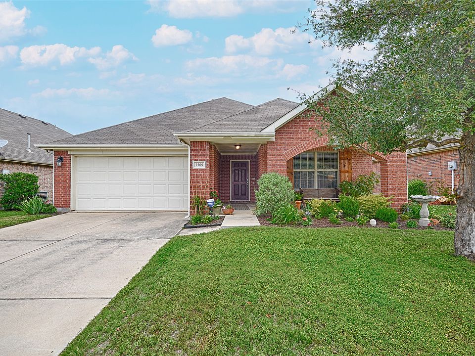 1st image of 2209 Willow Creek Dr