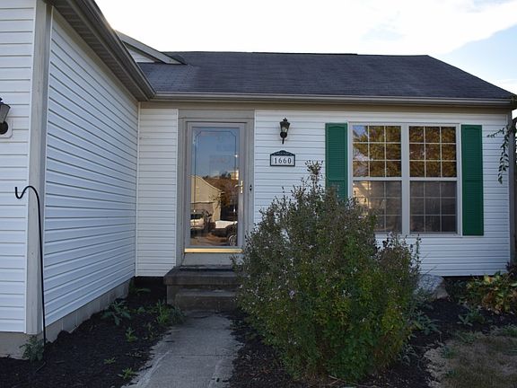2nd image of 1660 Sassafras Ln