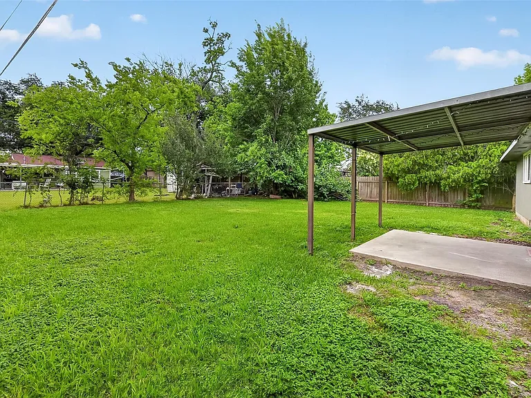 7429 Elbridge Ln — Photo 40