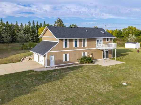 6505 Flickertail Dr, Bismarck, ND 58503