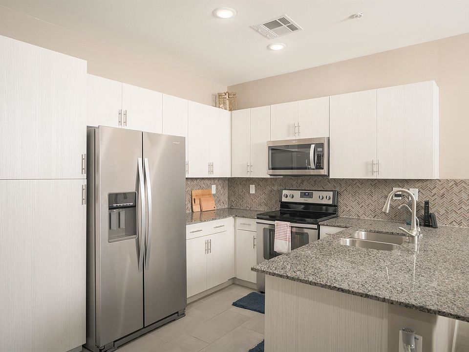 1st image of 2345 E Hidalgo Ave