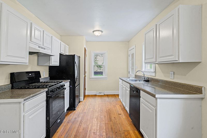 5th image of 633 Fillmore Avenue