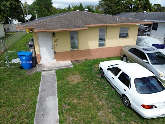 2nd image of 5721 SW 37th St