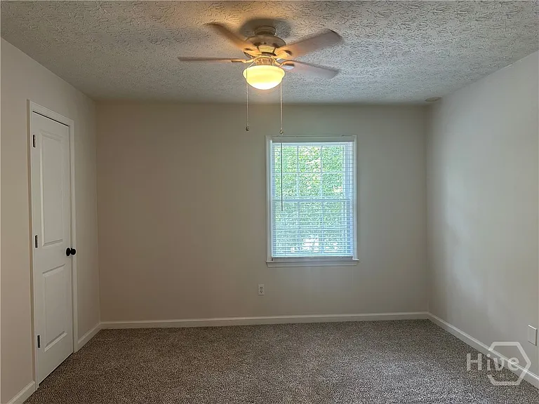 121 Sleepy Creek Dr — Photo 12