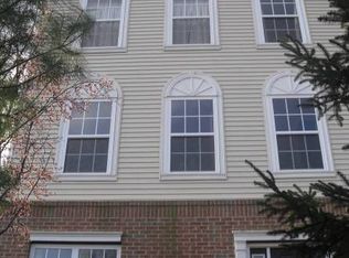 19 Krainski Rd, Parlin, NJ 08859