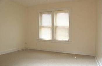 5th image of 252 E Jenkins Ave