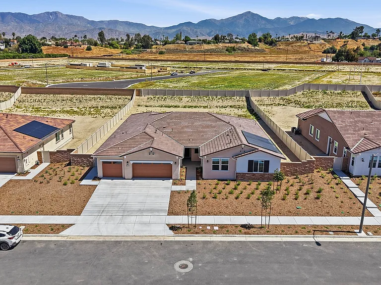 11647 Saddleback Dr — Photo 28