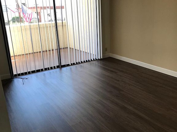 5th image of 836 Saint Elizabeth Dr #880