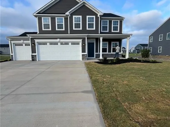 112 Lydia St, Moyock, NC 27958