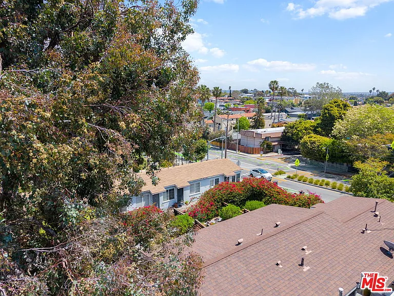 709 Ocean Park Blvd #C — Photo 10