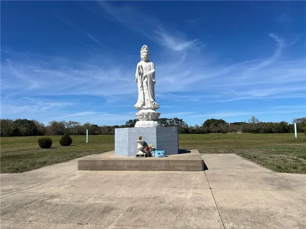 43AC Parker Rd, Knotts Island, NC 27950