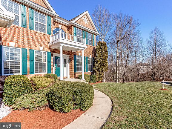 2nd image of 1038 Wales Dr