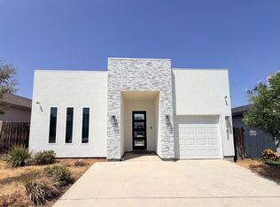 1432 Los Estribos Dr, Laredo, TX 78046