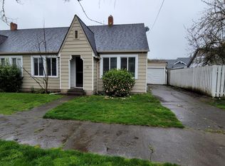 135 W Rose St, Lebanon, OR 97355