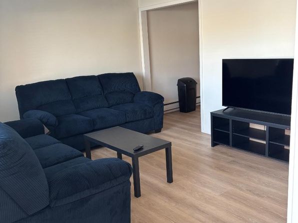 401 Paper Collar Row APT 1