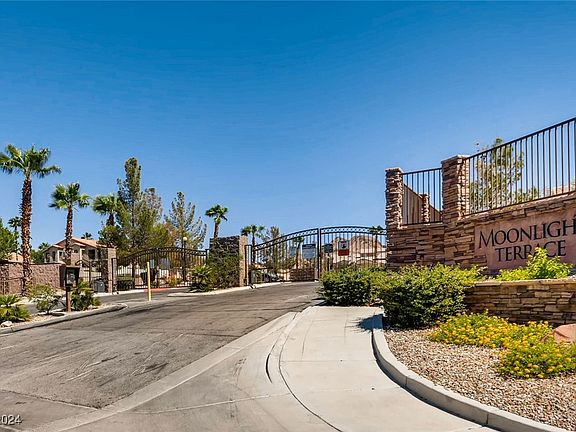 3rd image of 2050 N Los Feliz St #183