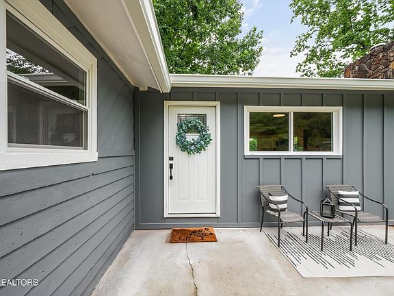 5th image of 285 Vanover Ln