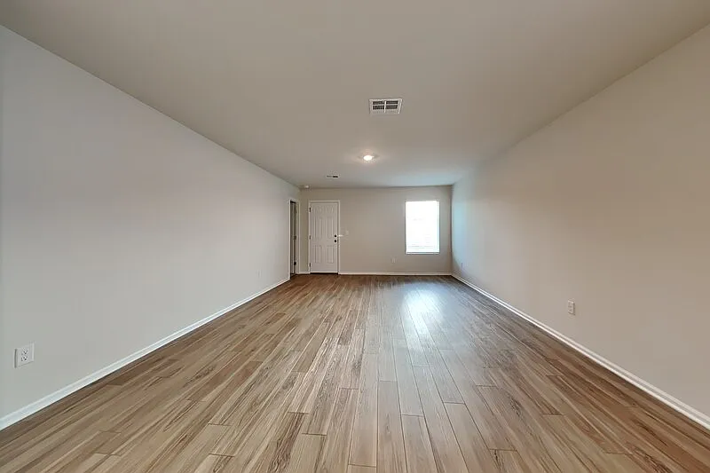 3 bed, 2.0 bath, 1434 sqft, $1,525 — Photo 3