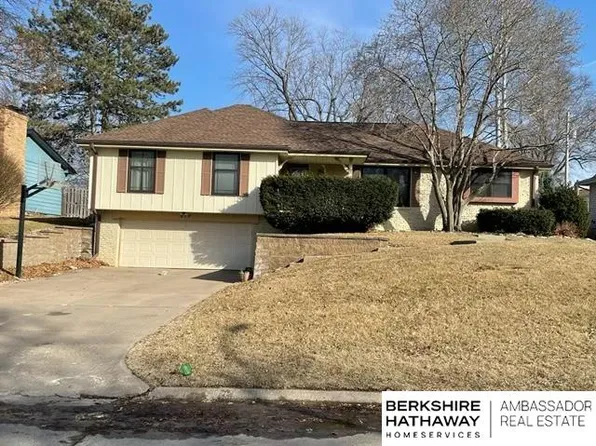 517 S 118th St, Omaha, NE 68154