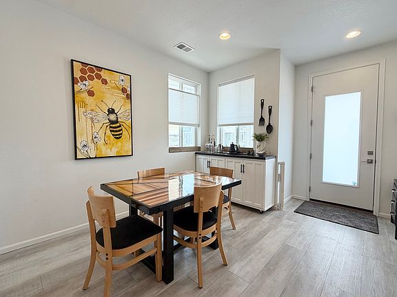 3rd image of 5327 Warrior St #5327