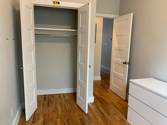 Rented by Premier Metro Realty Corp | media 19