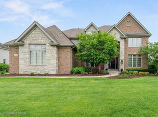645 Lusted Ln, Batavia, IL 60510
