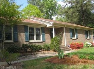 1703 Stoneybrook Dr, High Point, NC 27265