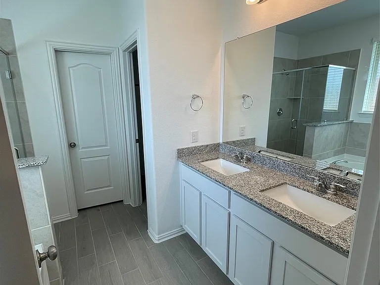 8111 Royal Palm Ct — Photo 19